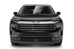 Chevrolet Traverse Hood Protector - Husky Liners - Aeroskin - Smoke - 2024+